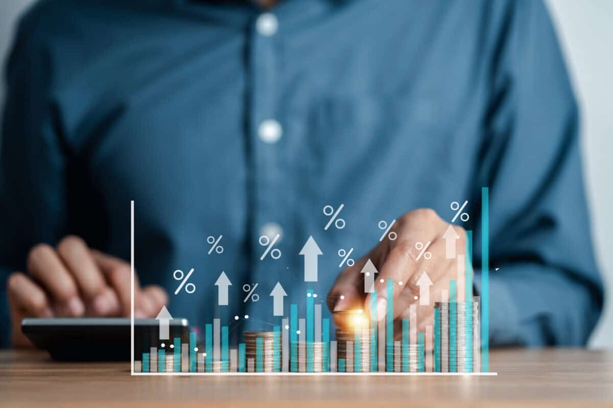 This Stock Pays a 3.1% Dividend Every Single Month